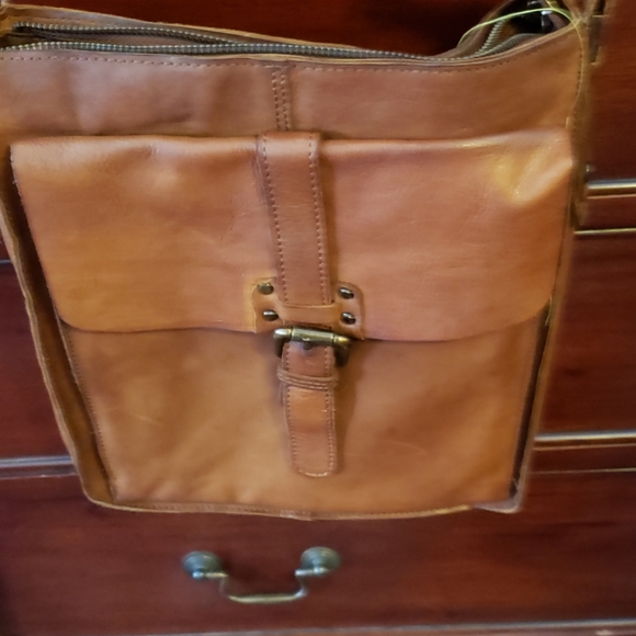 Mans brown leatherKaszer bag, bought in Paris last - Picture 2 of 3